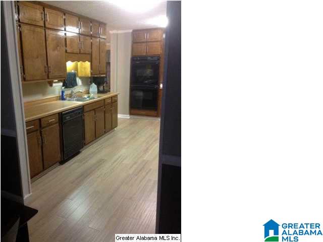 64 Honeysuckle Lane Sylacauga, AL 35150 - Photo 8 of 20