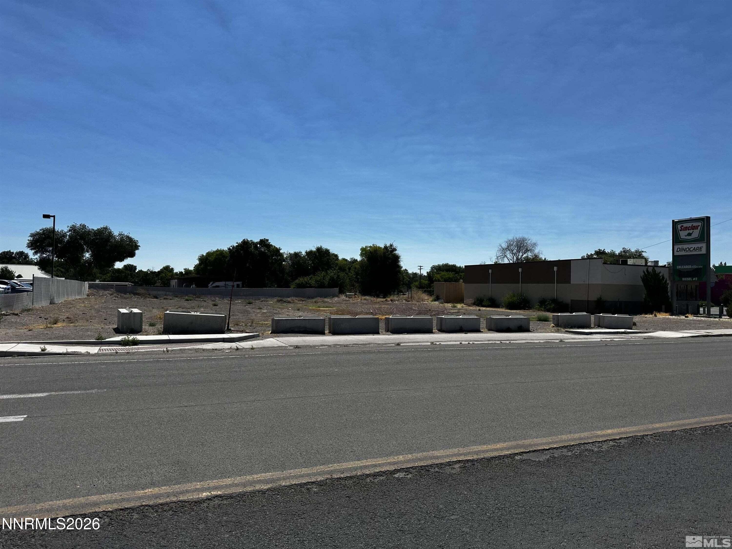 1291 South Taylor Street Fallon, NV 89406 - Photo 2 of 8 a view of city and a lake