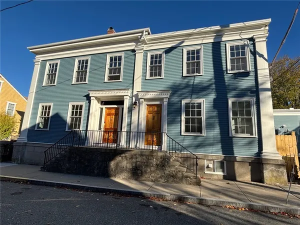 $4,500 | 84 John Street, Unit C, Newport, RI 02840