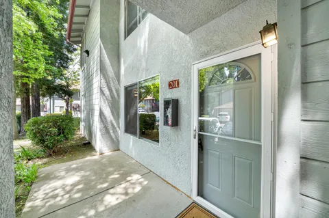 $360,000 | 7343 Hamden Place, Unit 201, Sacramento, CA 95842