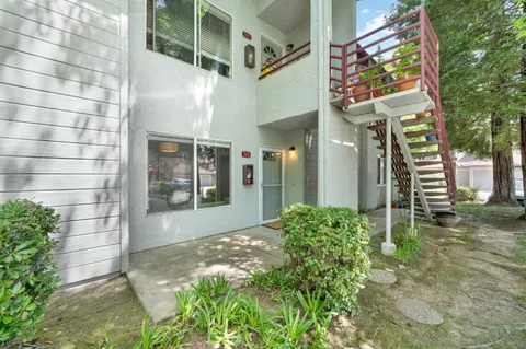 $360,000 | 7343 Hamden Place, Unit 201, Sacramento, CA 95842