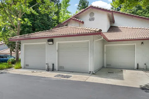 $360,000 | 7343 Hamden Place, Unit 201, Sacramento, CA 95842