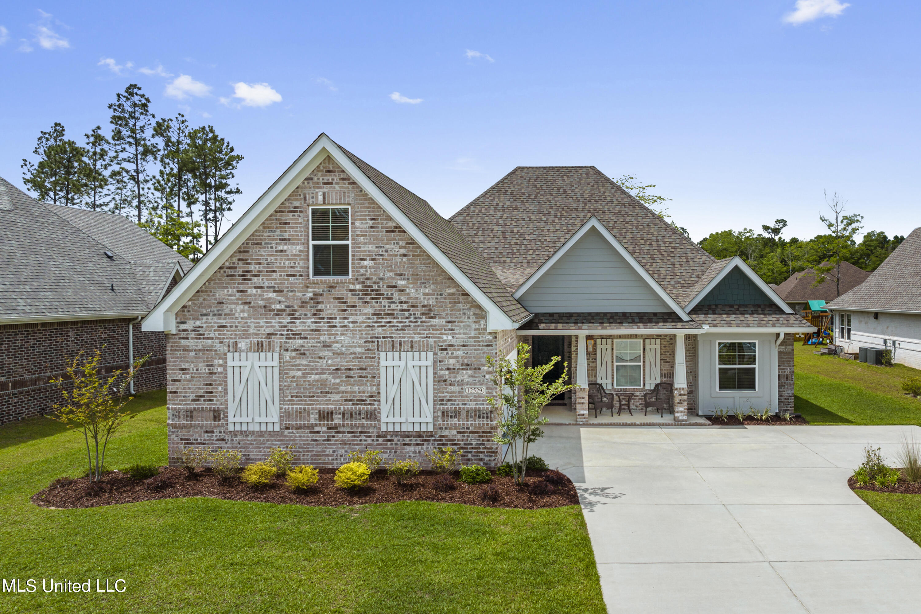 12529 Alphabet Road Gulfport, MS 39503 - Photo 2 of 33 002
