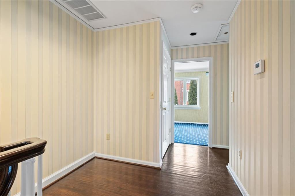 206 Schenley Road Pittsburgh, PA 15217 - Photo 13 of 27 Gallery Image 13