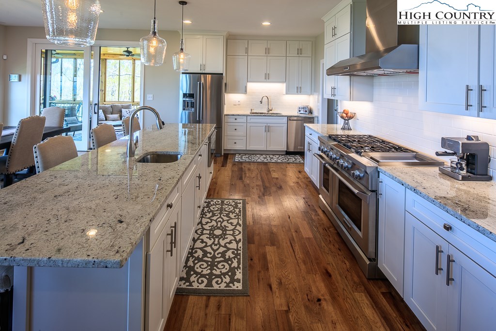 719 Boone Ridge Lane Boone, NC 28607 - Photo 8 of 40