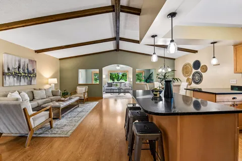 $500,000 | 6527 Meadowlark Lane North, Maple Grove, MN 55369