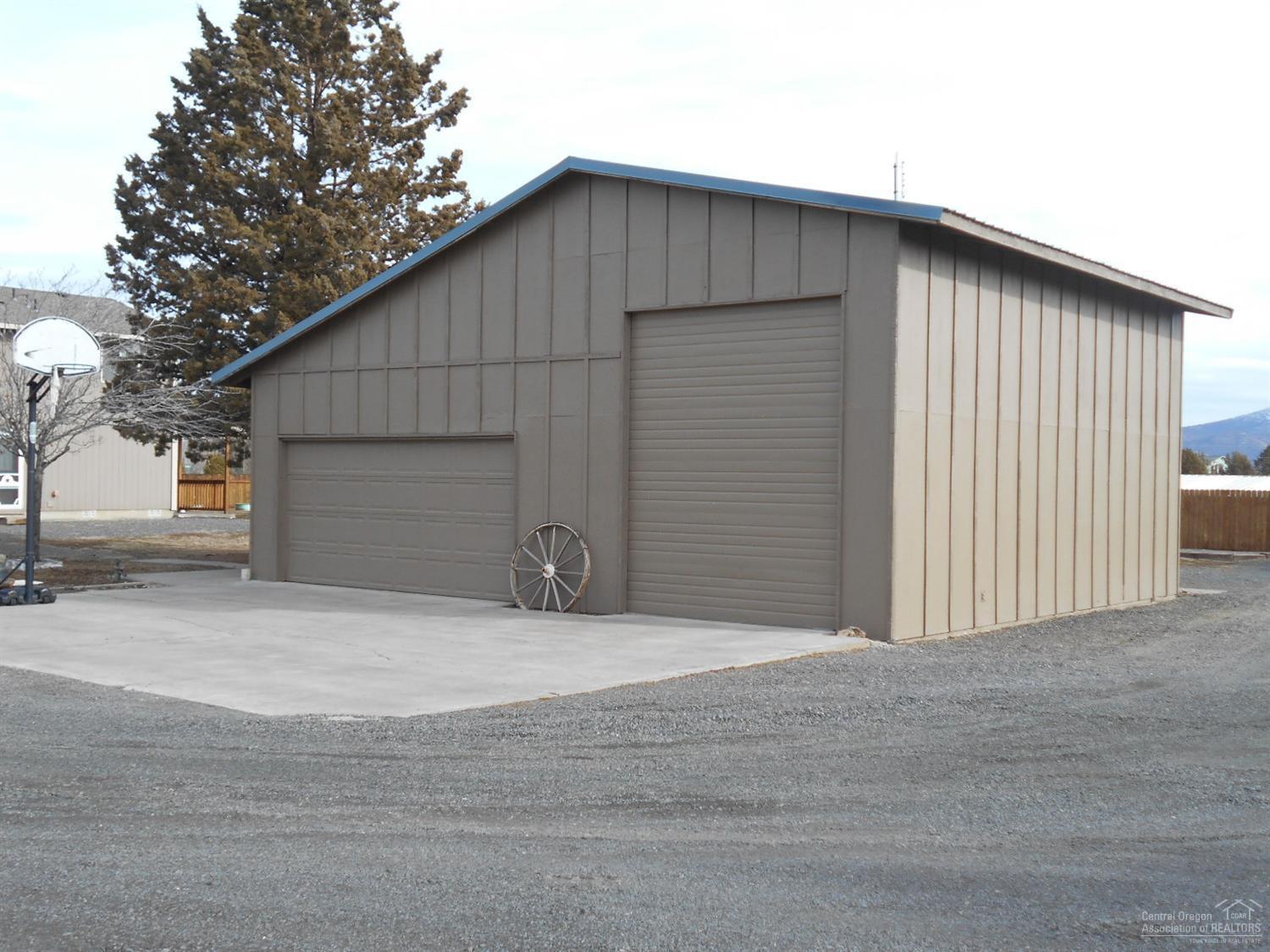 5389 Southwest Badger Road Terrebonne, OR 97760 - Photo 2 of 21 Double car detached garage with addition