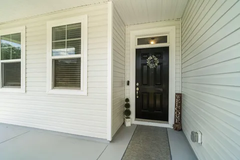 $519,900 | 689 West Butternut Road, Summerville, SC 29483
