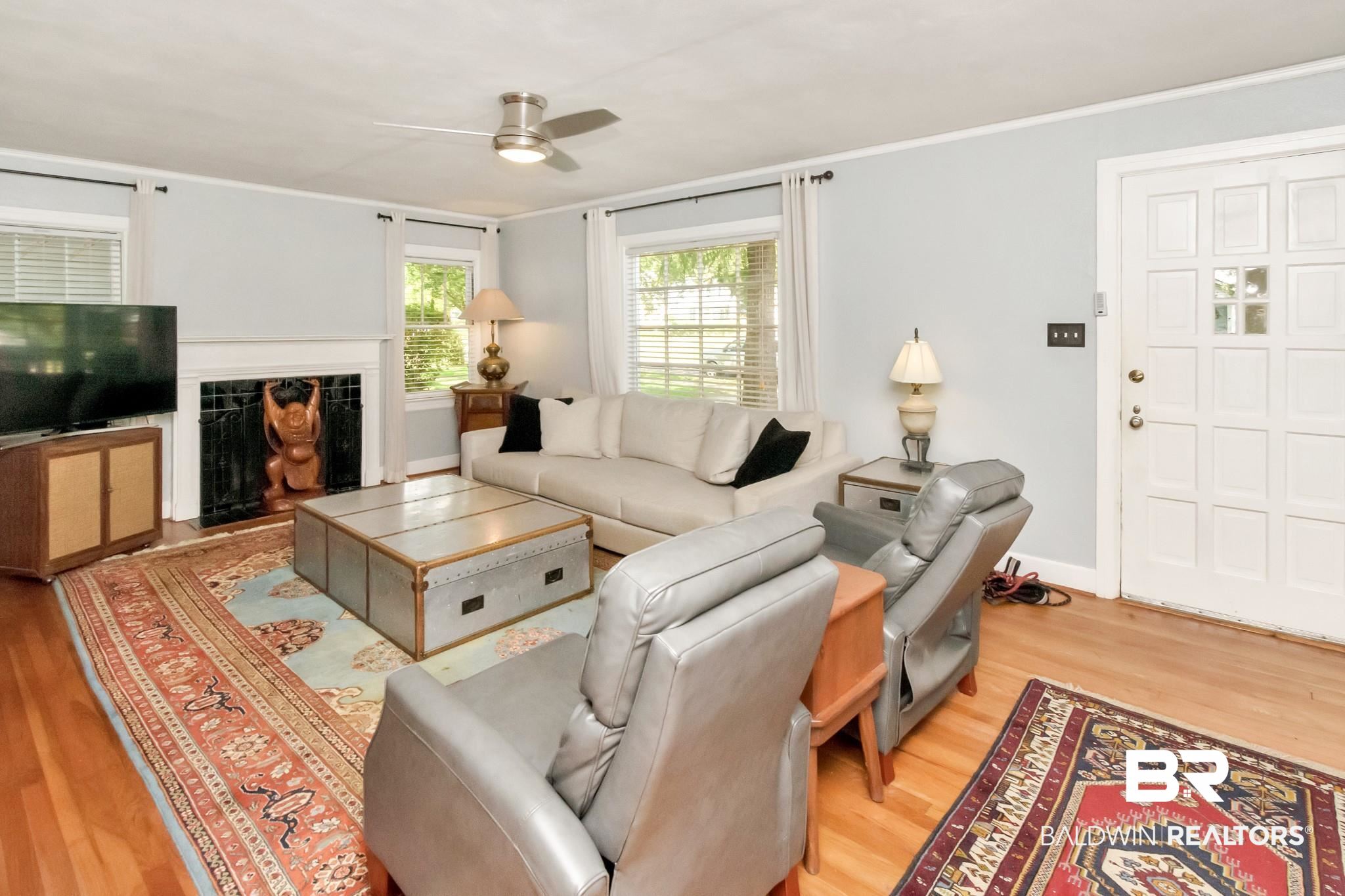 12 Elizabeth Place Mobile, AL 36606 - Photo 4 of 20