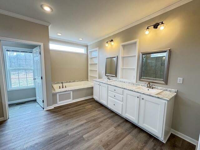 122 Underwood Road, Unit 3 Sweetwater, TN 37874 - Photo 29 of 52 a large bathroom with double vanity and a large mirror