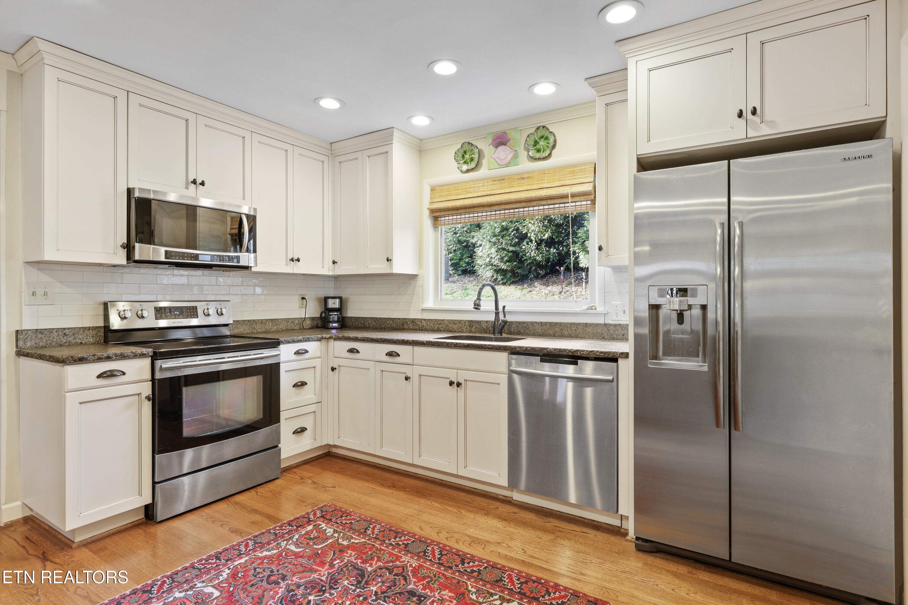 1233 Forest Brook Road Knoxville, TN 37919 - Photo 18 of 56 1233 Forest Brook Rd26