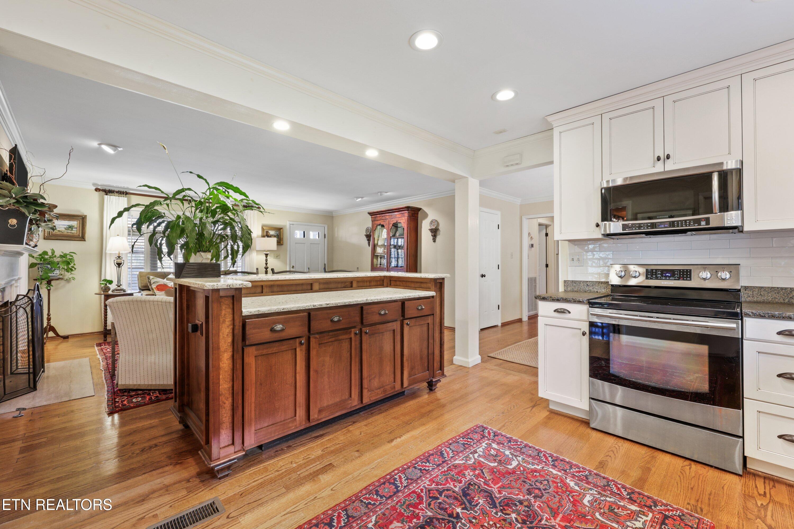 1233 Forest Brook Road Knoxville, TN 37919 - Photo 19 of 56 1233 Forest Brook Rd27