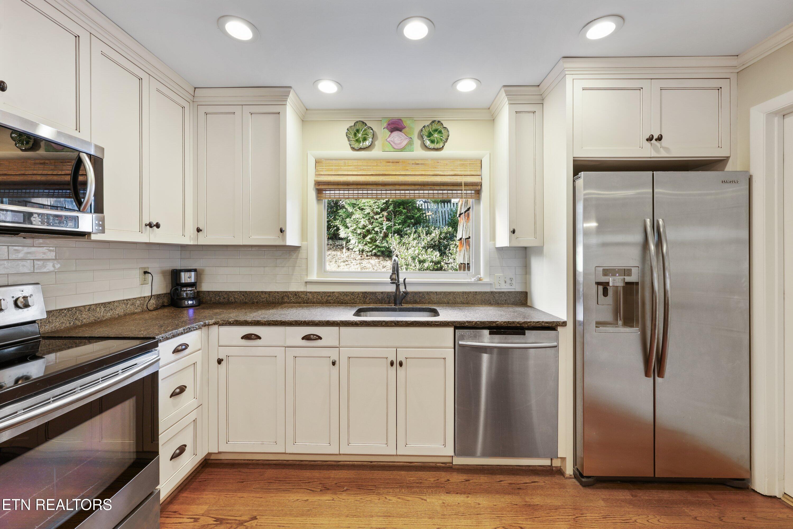 1233 Forest Brook Road Knoxville, TN 37919 - Photo 20 of 56 1233 Forest Brook Rd28