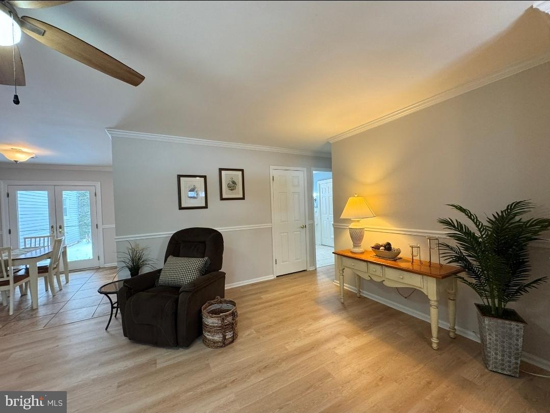 1105 Yardley Commons Yardley, PA 19067 - Photo 6 of 24 a living room with furniture and a potted plant