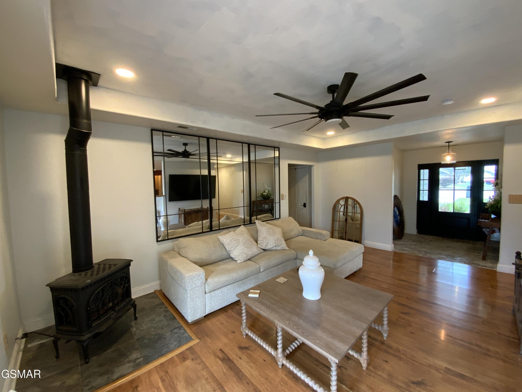 1621 Upper Ridge Court Sevierville, TN 37862 - Photo 7 of 43 Gallery Image 7