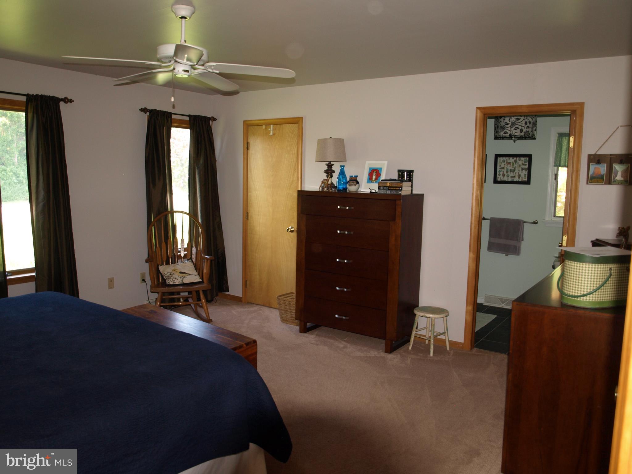 160 Stathems Neck Road Greenwich, NJ 08323 - Photo 16 of 34 Bedroom 1 alternate view