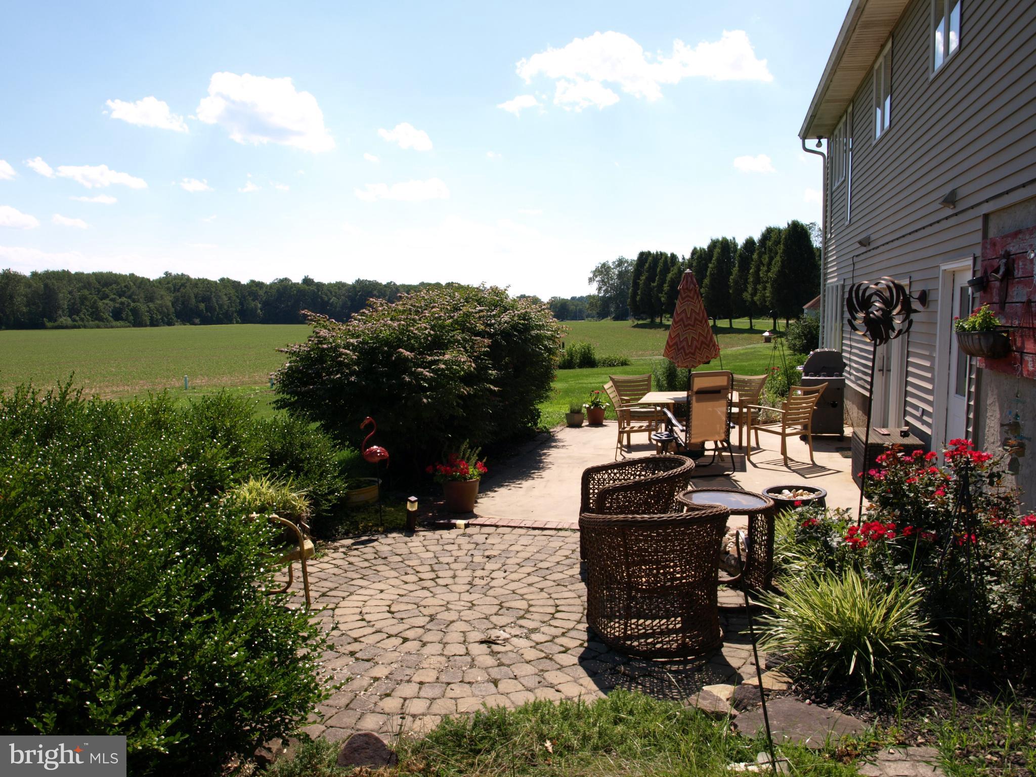 160 Stathems Neck Road Greenwich, NJ 08323 - Photo 8 of 34 Patio