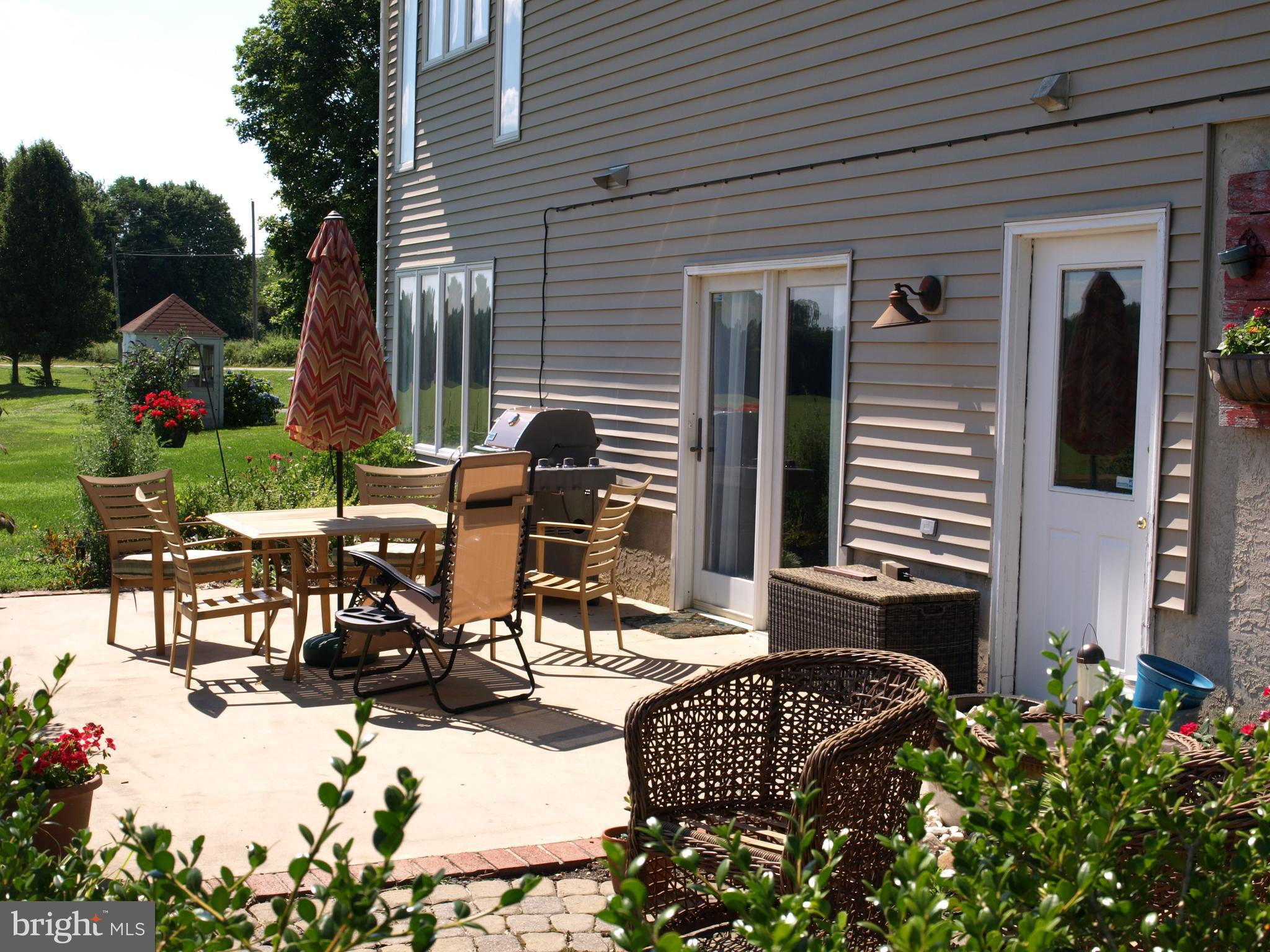 160 Stathems Neck Road Greenwich, NJ 08323 - Photo 9 of 34 patio view 2