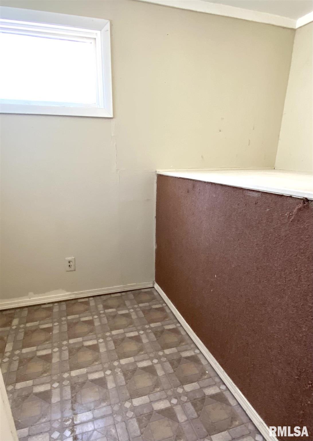 1800 North 9th Street Springfield, IL 62702 - Photo 15 of 23