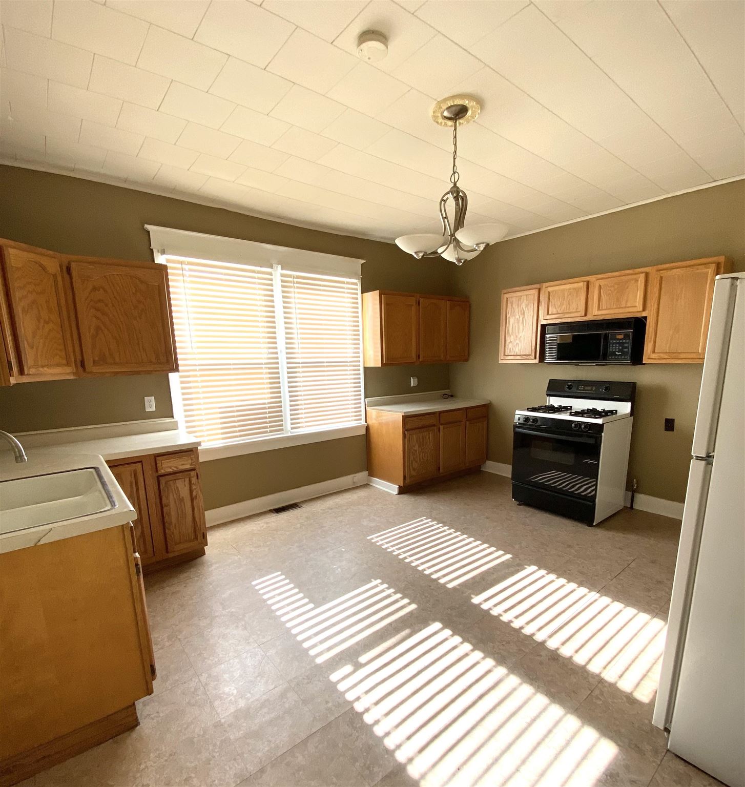 1800 North 9th Street Springfield, IL 62702 - Photo 8 of 23