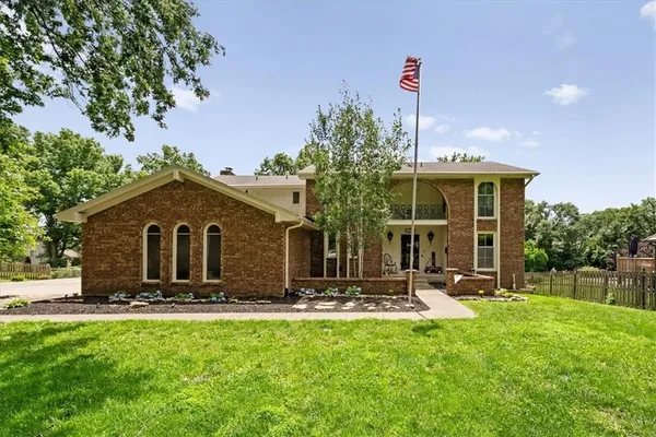 $549,000 | 11818 Central Street, Kansas City, MO 64114