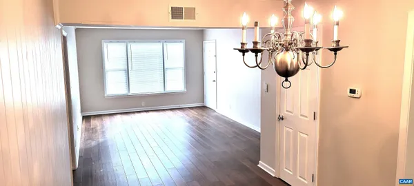 $1,600 | 2527 Hydraulic Road, Unit 1, Charlottesville, VA 22901