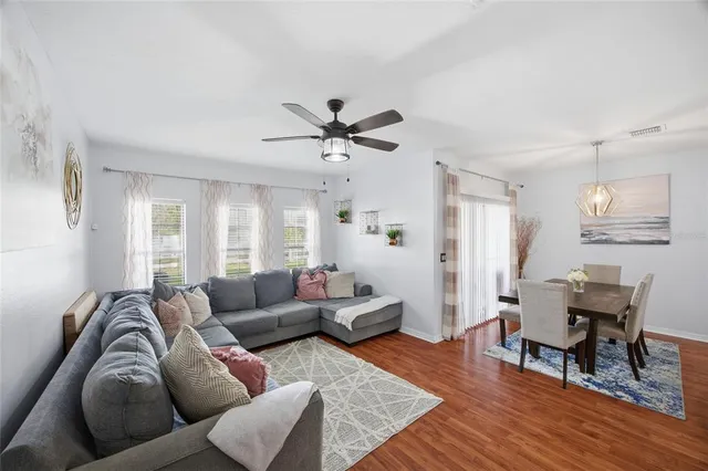 $249,900 | 30149 Goodwick Way, Wesley Chapel, FL 33543