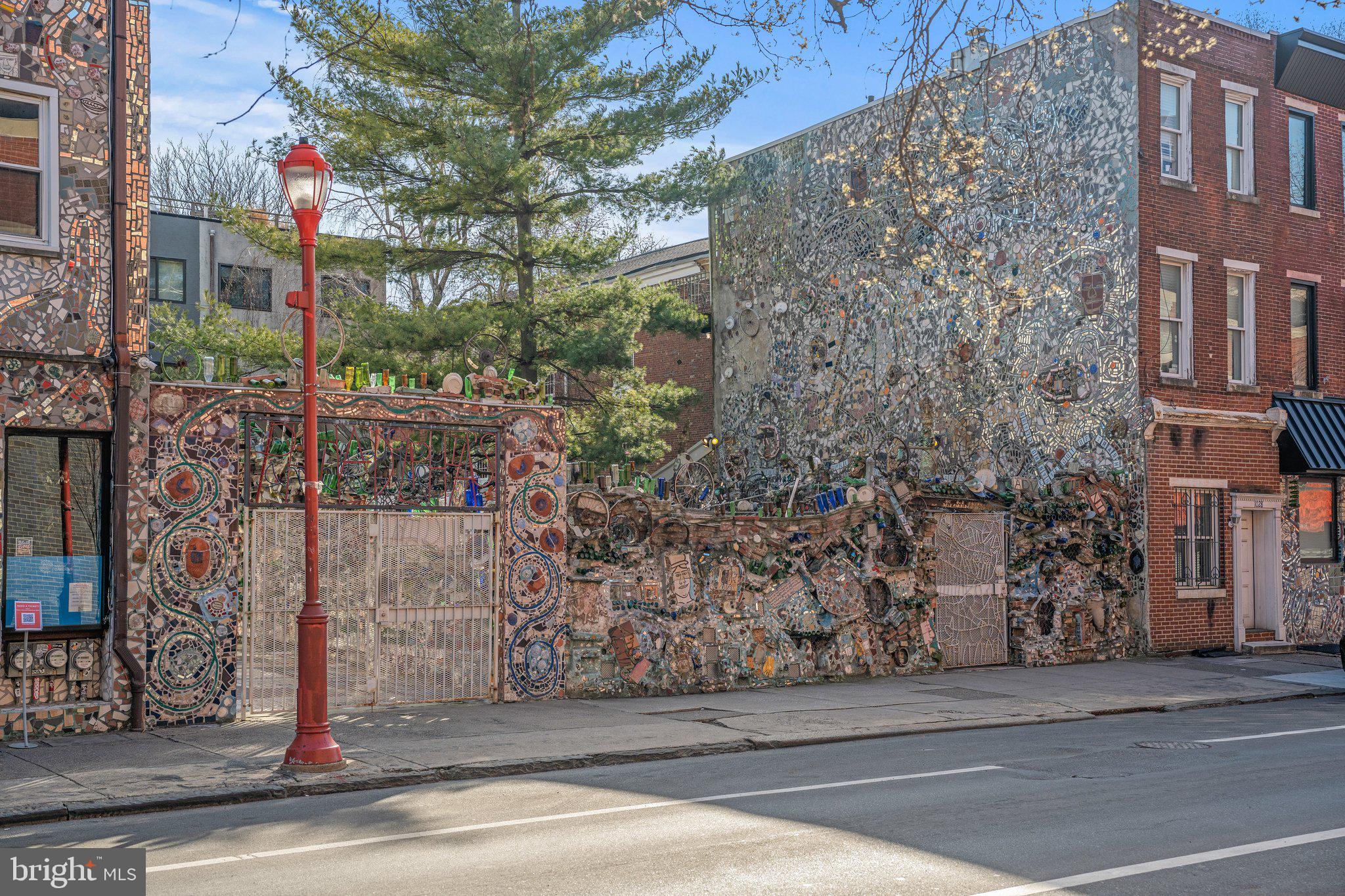 700 South 10th Street, Unit 2F Philadelphia, PA 19147 - Photo 32 of 40 a view of a brick building