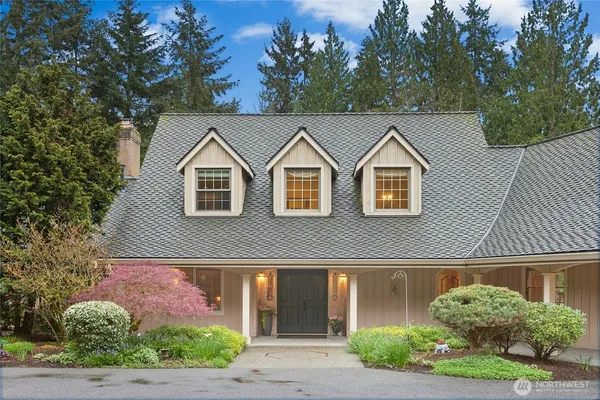 $2,700,000 | 3530 140th Avenue Northeast, Bellevue, WA 98005
