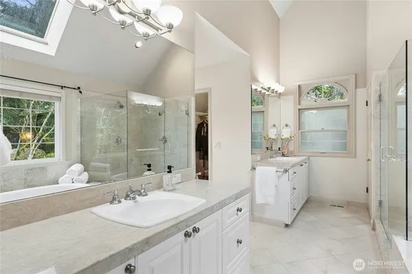 $2,700,000 | 3530 140th Avenue Northeast, Bellevue, WA 98005