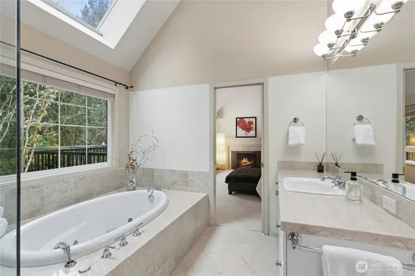 $2,700,000 | 3530 140th Avenue Northeast, Bellevue, WA 98005
