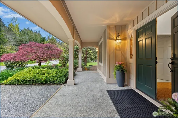 $2,700,000 | 3530 140th Avenue Northeast, Bellevue, WA 98005