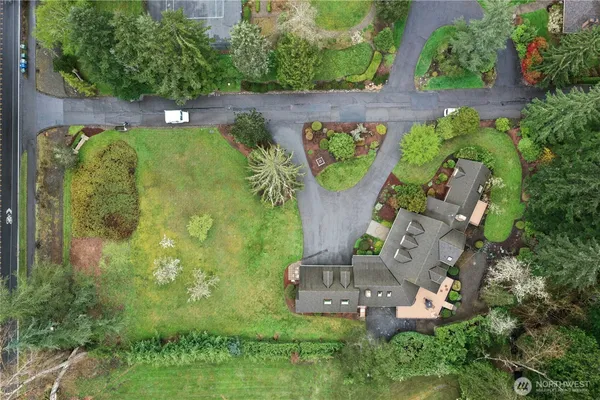 $2,700,000 | 3530 140th Avenue Northeast, Bellevue, WA 98005