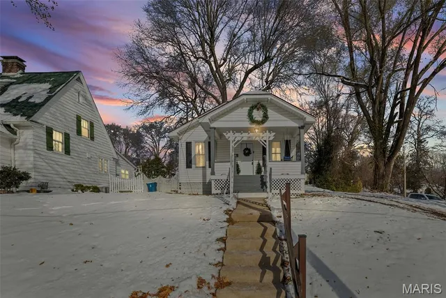 $119,900 | 612 East 9th Street, Alton, IL 62002