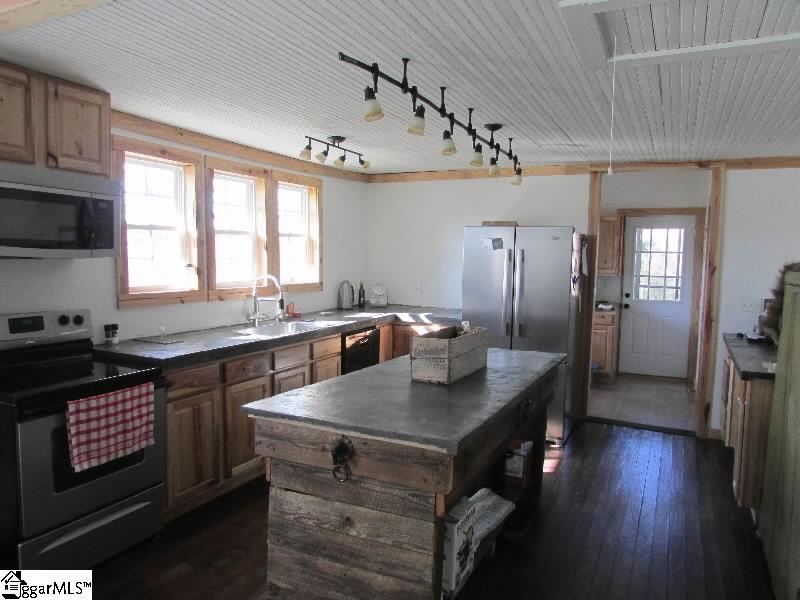 3986 Indian Mound Road Laurens, SC 29360 - Photo 7 of 21