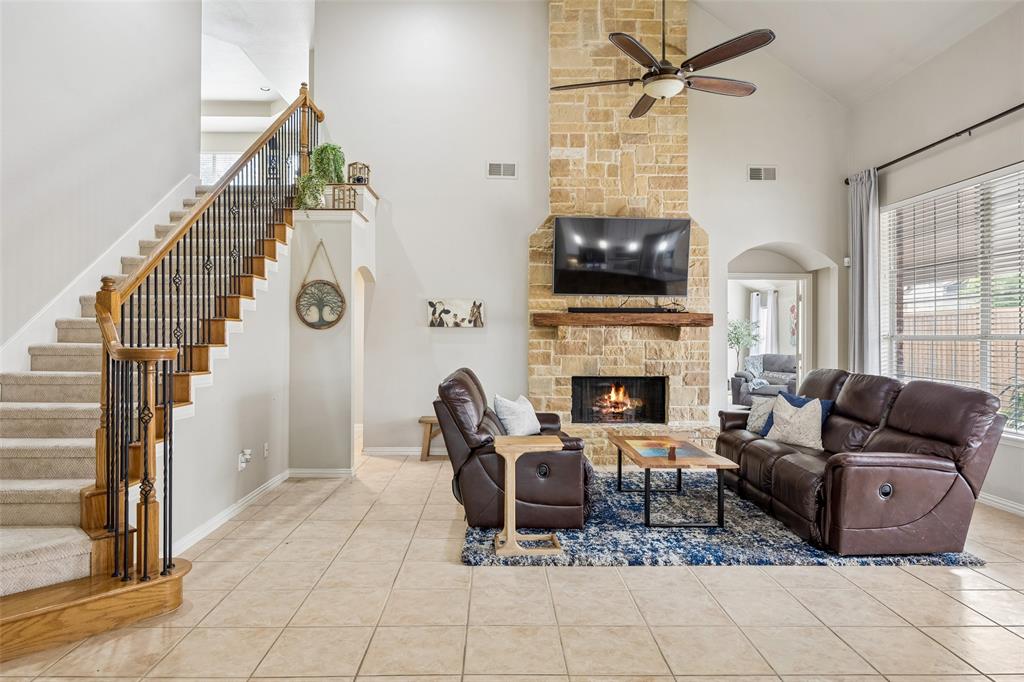 661 Channel Ridge Drive Rockwall, TX 75087 - Photo 3 of 38 Soaring real stone firepla