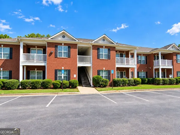 $172,000 | 7712 Autry Circle, Unit 723, Douglasville, GA 30134