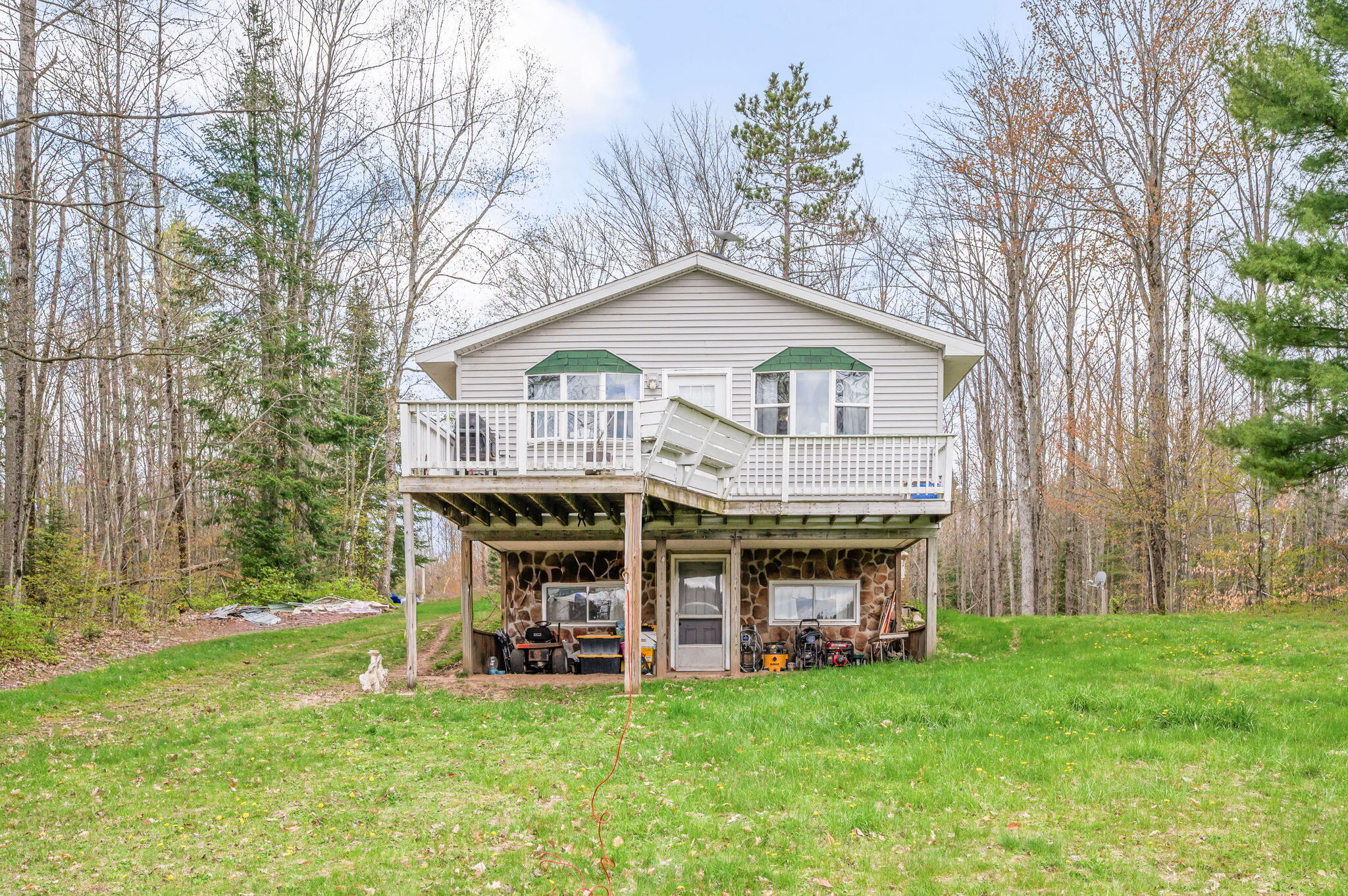 9928 Sandy Lane Reed City, MI 49677 - Photo 3 of 36 31-web-or-mls-9928-ShadyLane-ReedCity-31