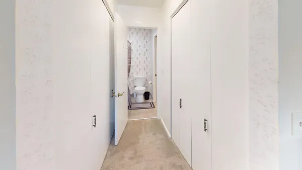 $219,900 | 1850 Eagle Ridge Drive, Unit E205, Mendota Heights, MN 55118