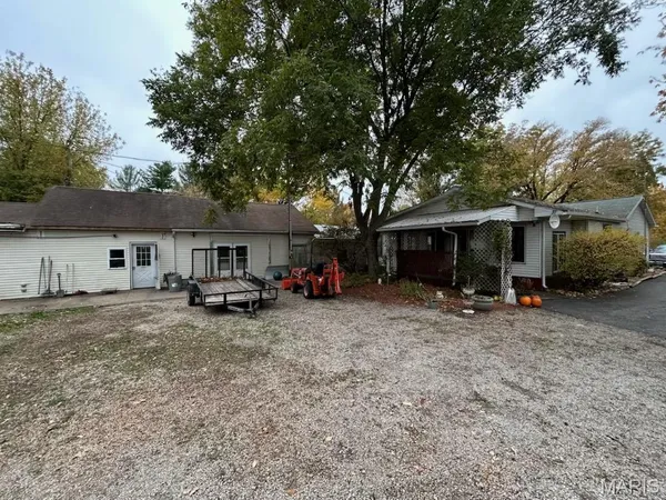 $384,900 | 10198 Old Rte 66, Litchfield, IL 62056