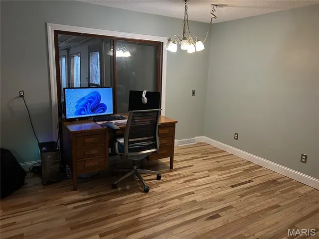 $389,000 | 10198 Old Rte 66, Litchfield, IL 62056