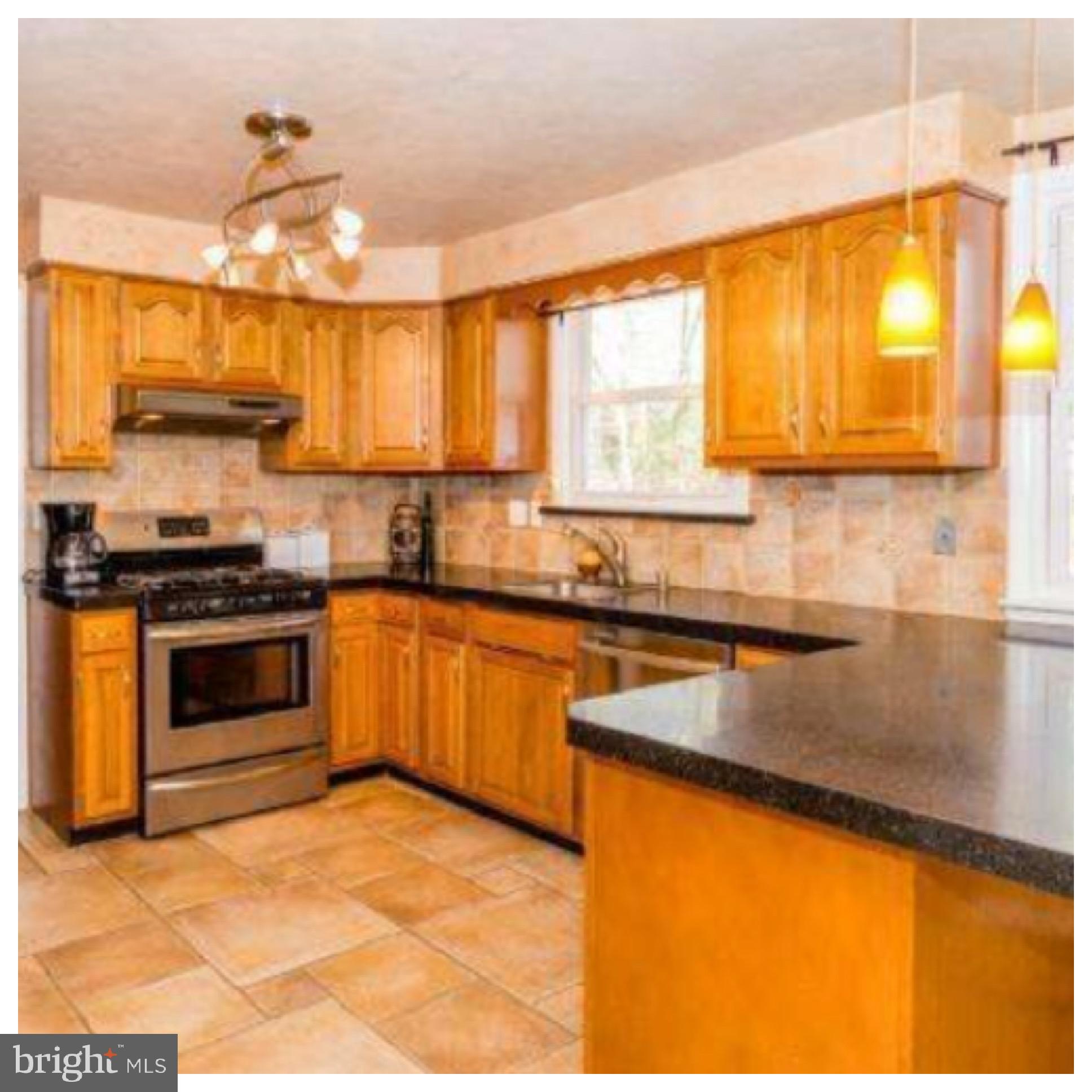 929 Edgemoor Road Cherry Hill, NJ 08034 - Photo 4 of 20