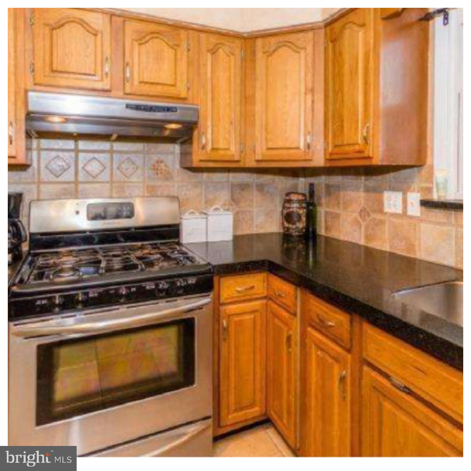 929 Edgemoor Road Cherry Hill, NJ 08034 - Photo 5 of 20