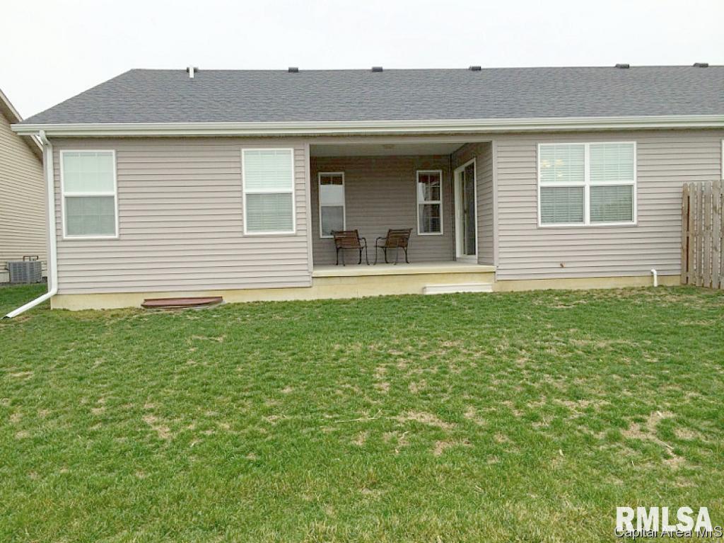 4106 Amy Court Springfield, IL 62711 - Photo 3 of 24