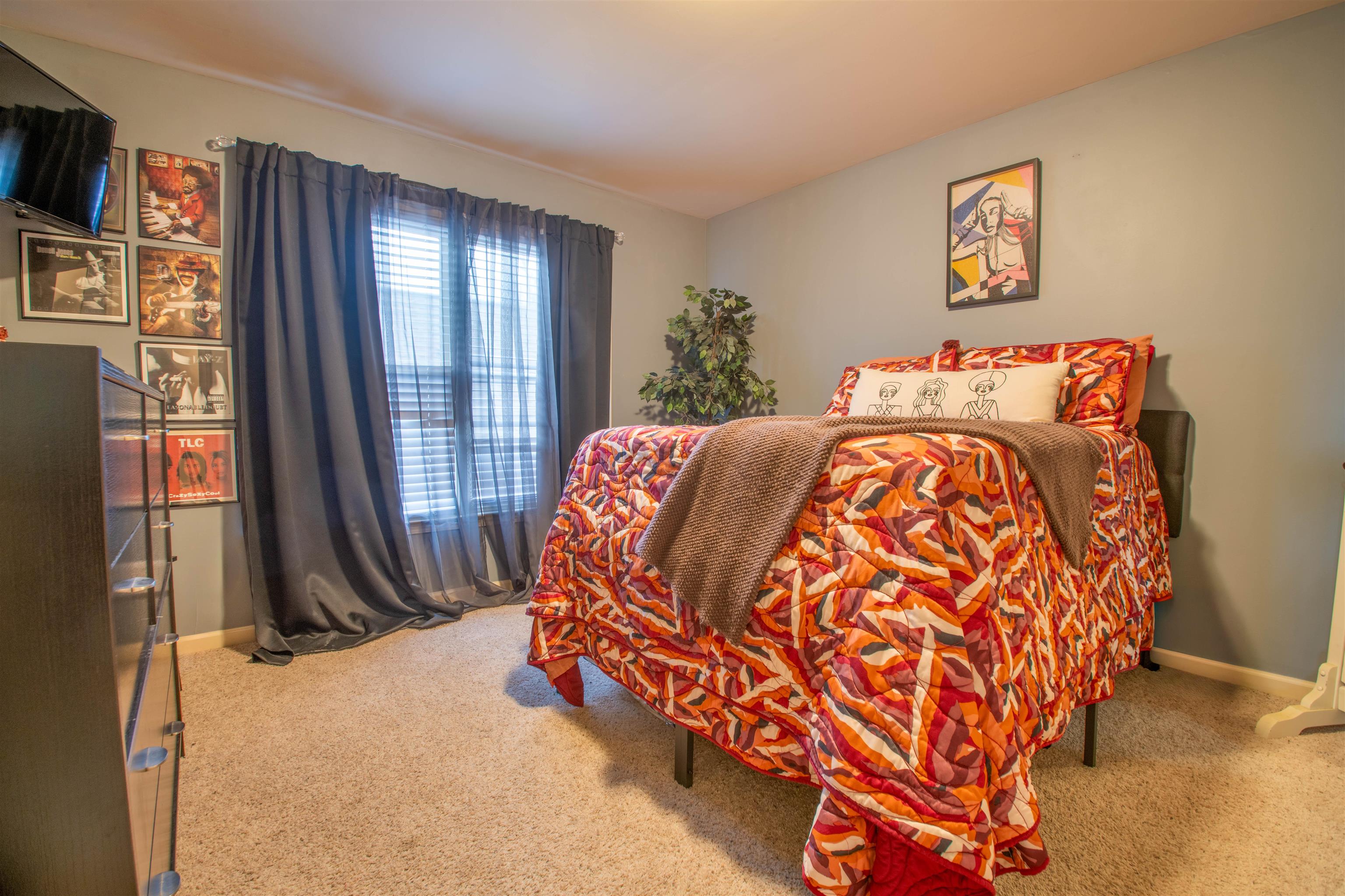 8722 Brunswick Forest Drive Bartlett, TN 38133 - Photo 21 of 38 View of carpeted bedroom/ 2nd level