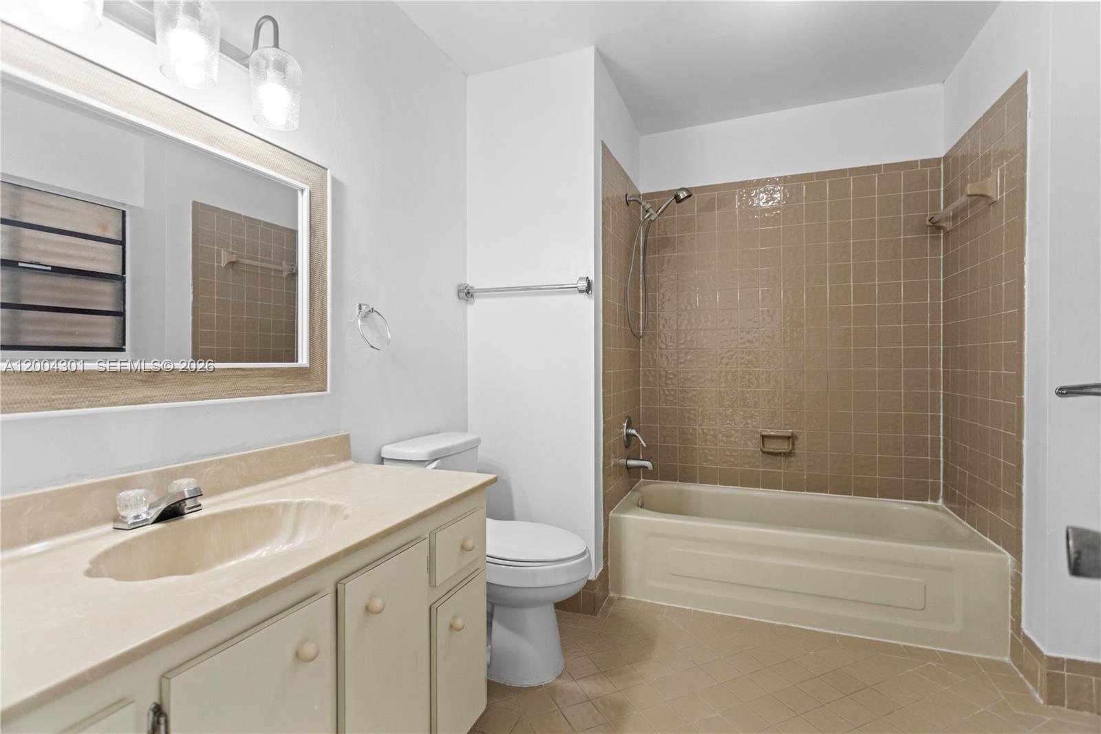 6745 Northwest 169th Street, Unit G Hialeah, FL 33015 - Photo 24 of 29