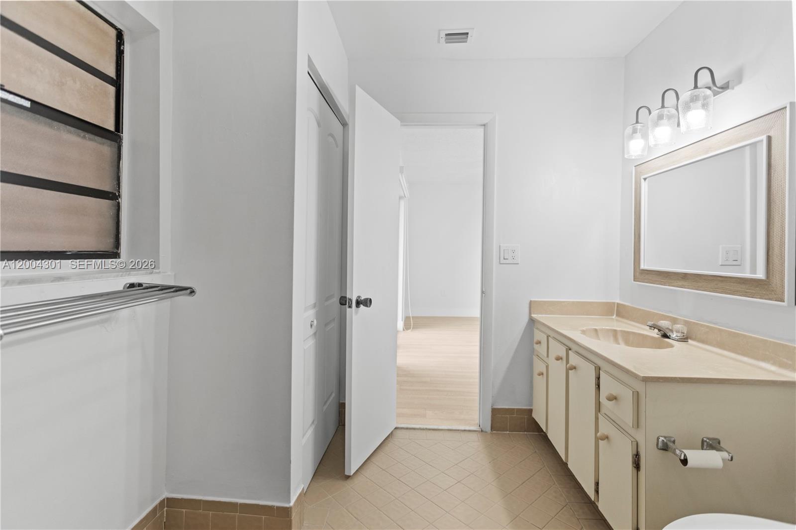 6745 Northwest 169th Street, Unit G Hialeah, FL 33015 - Photo 28 of 29