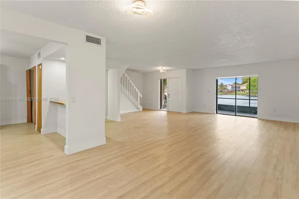$3,100 | 6745 Northwest 169th Street, Unit G, Hialeah, FL 33015