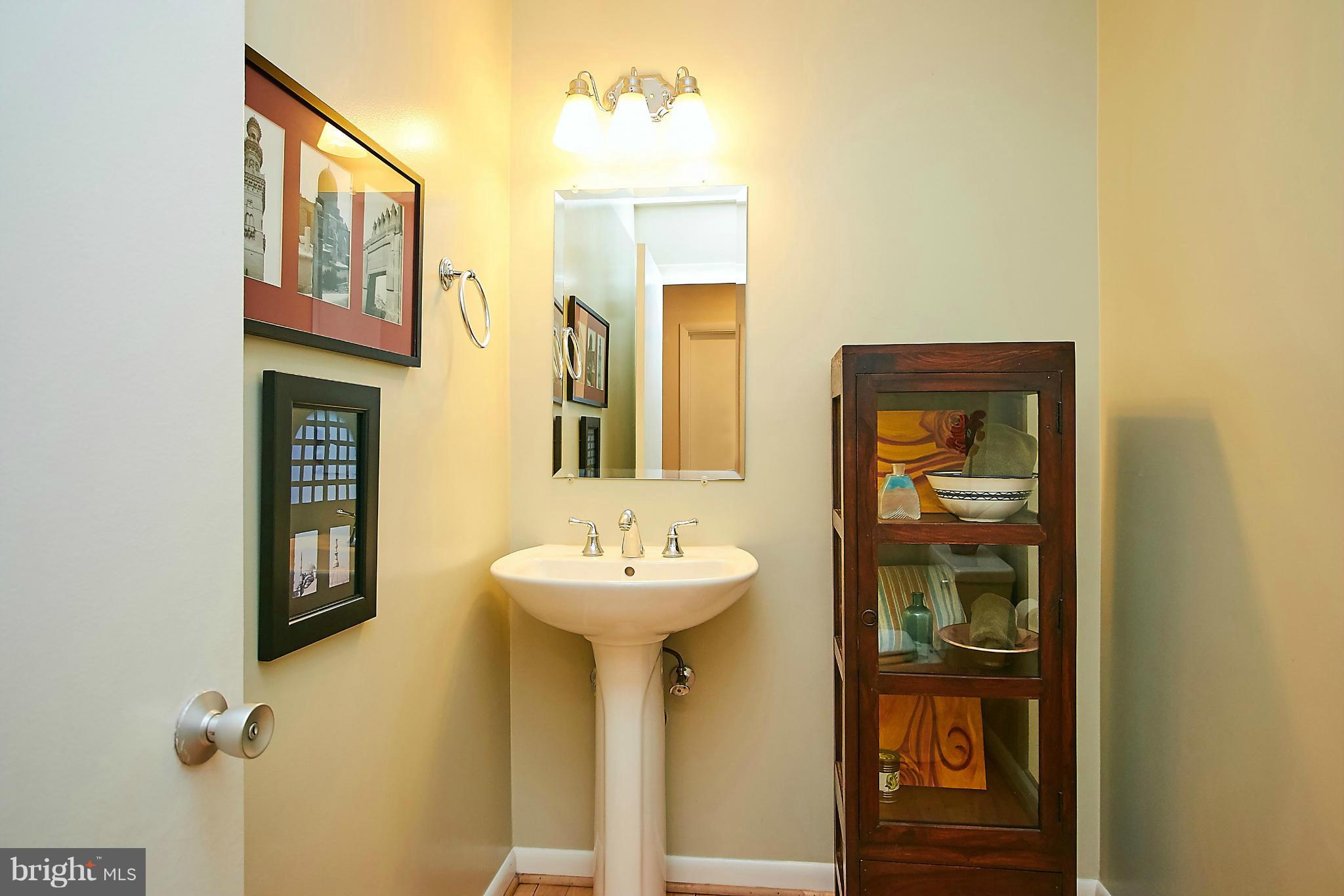 11661 Newbridge Court Reston, VA 20191 - Photo 5 of 29 Half Bath on Main Level