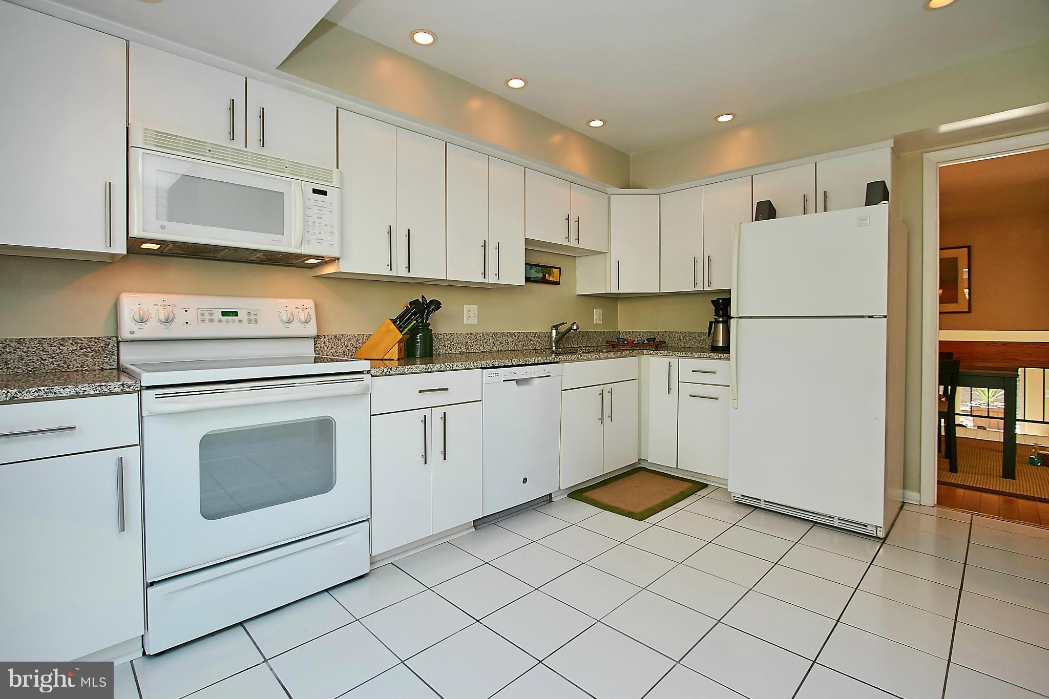 11661 Newbridge Court Reston, VA 20191 - Photo 8 of 29 A beautiful space to cook in